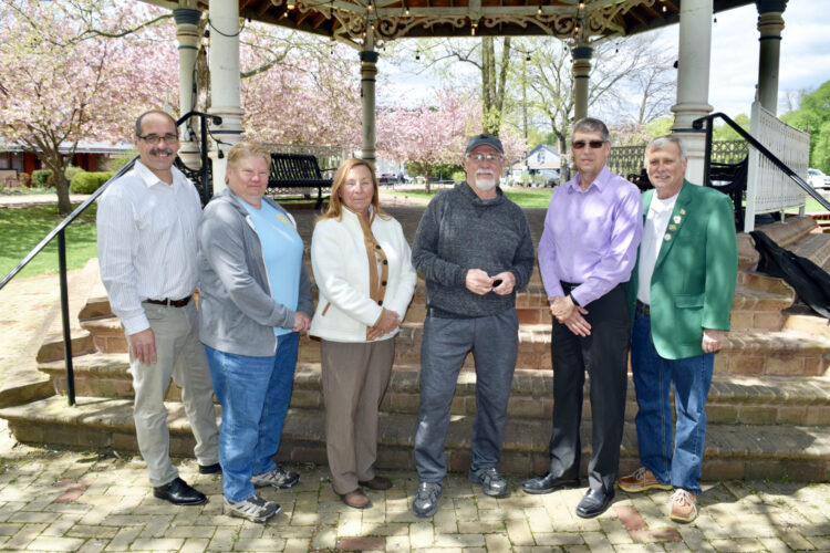 Elks donate to Summer Sounds program News, Sports, Jobs The Express